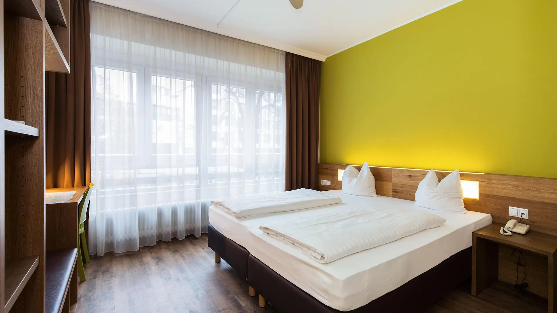 Basic Hotel Innsbruck 3*,
